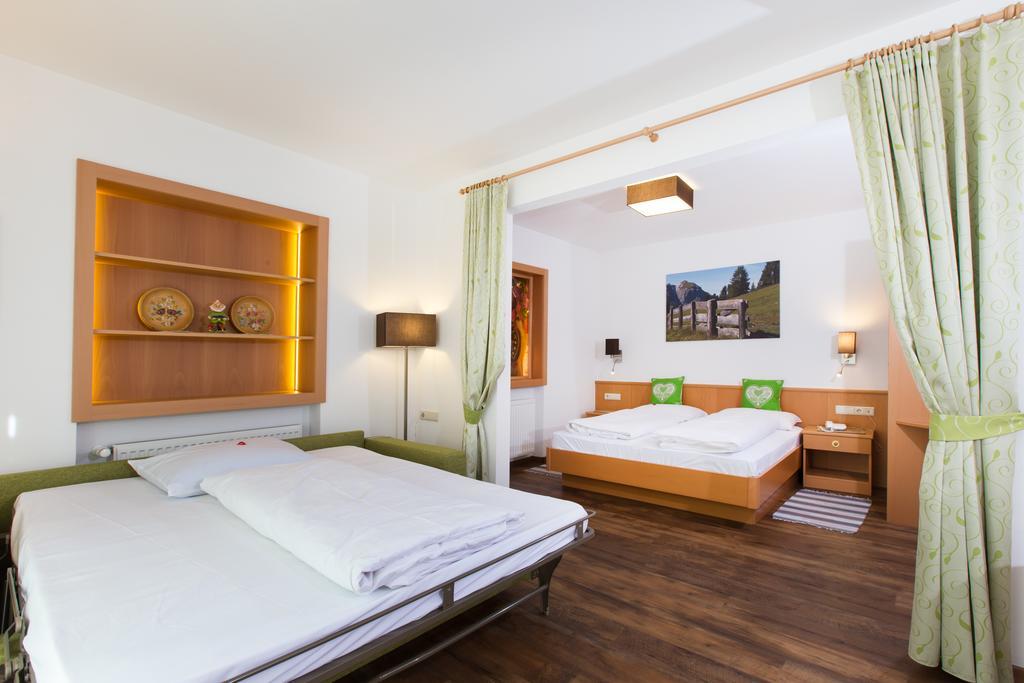 Hotel Gasthof Weiherbad Villabassa Exterior foto
