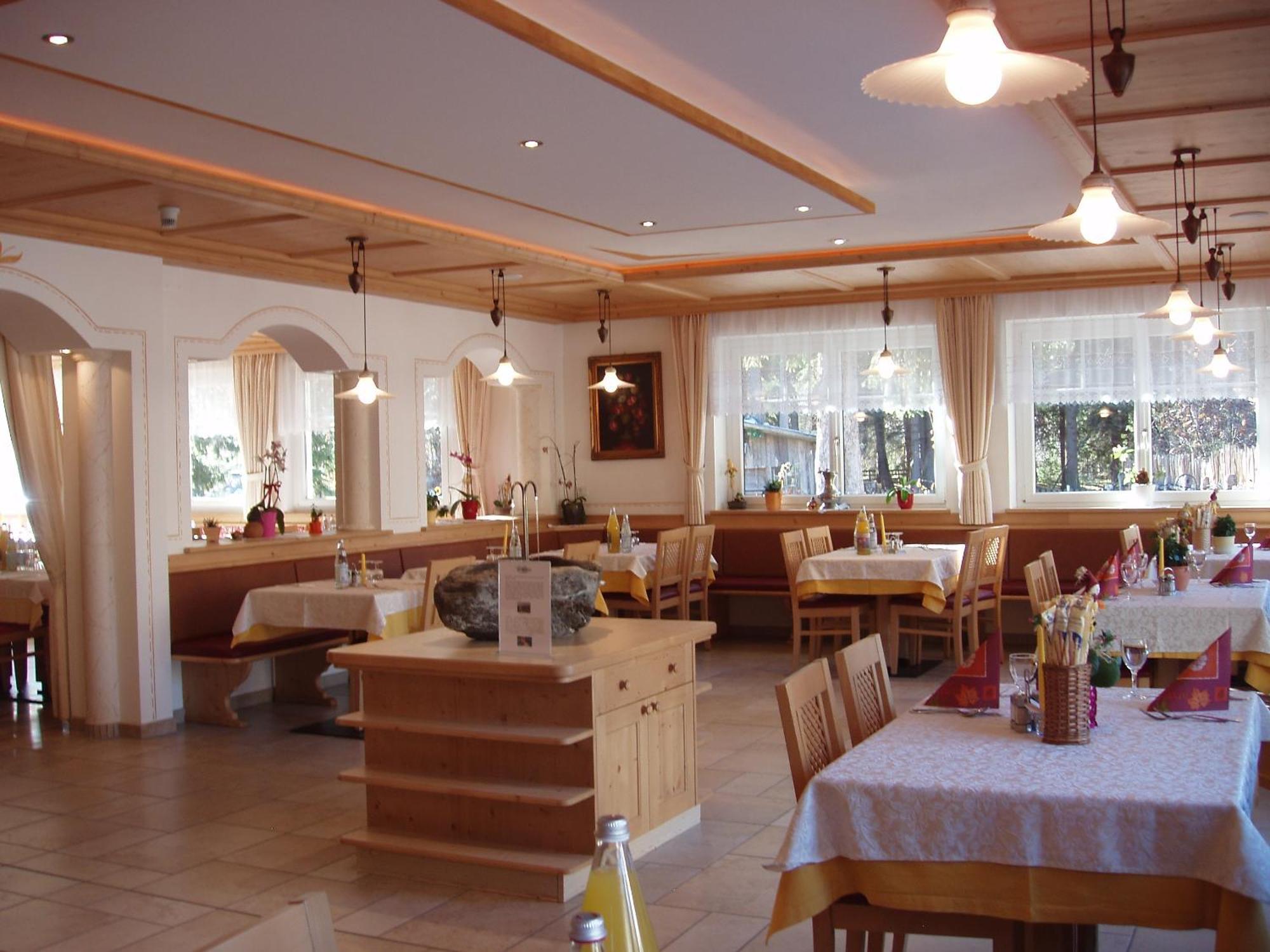 Hotel Gasthof Weiherbad Villabassa Exterior foto